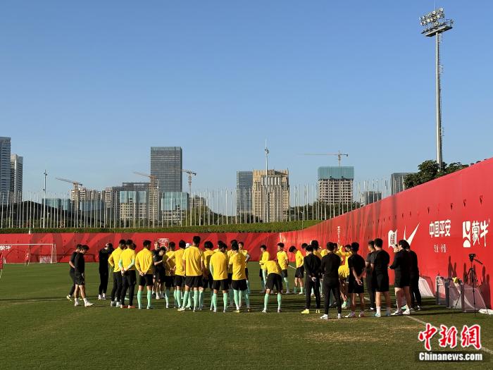开门红后深圳继续备战，国足卸下包袱全力拼韩