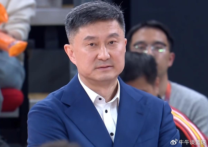 广东宏远客场惨败上海男篮 内线短板暴露