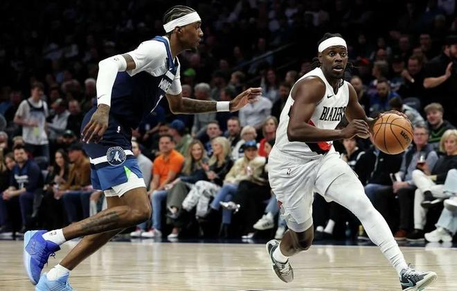 火箭力克老鹰跃居西部第四 掘金逆转猛龙排名升