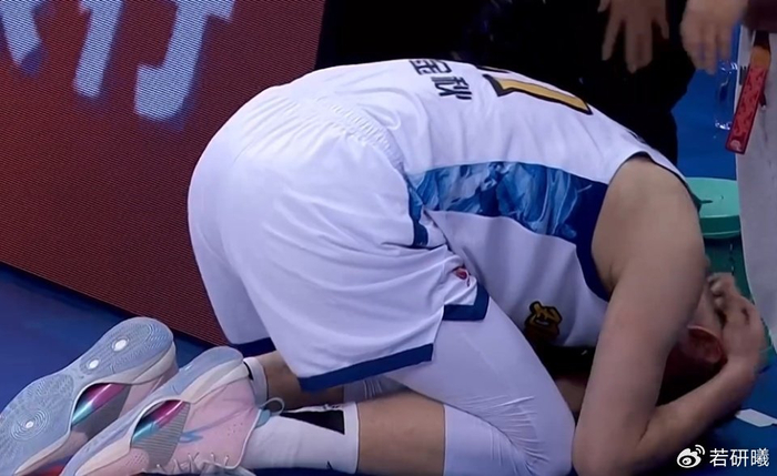 胡金秋砍32分率队掀翻天津 广厦男篮常规赛再添