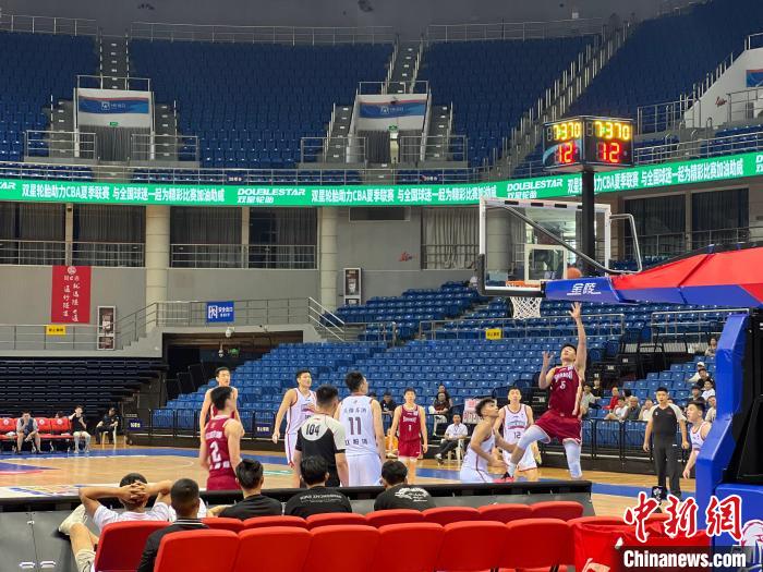 青岛站CBA夏季联赛揭幕战：山西81-78击败南京收获